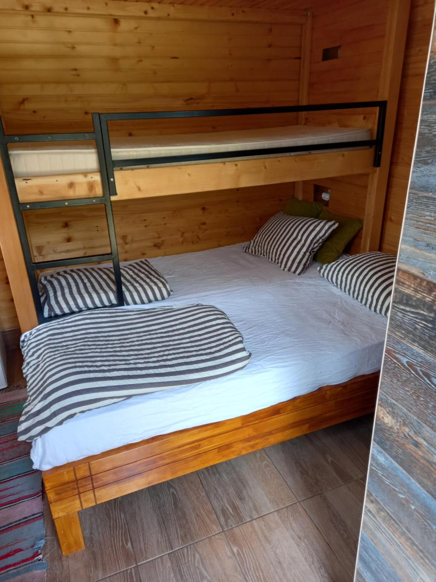 The Bungalows Sarajevo Room photo