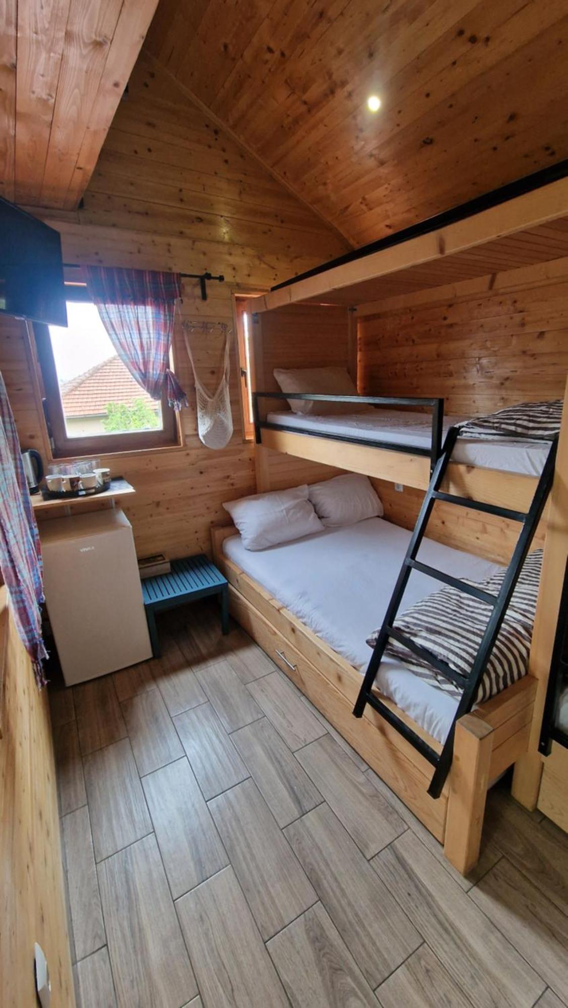 The Bungalows Sarajevo Room photo